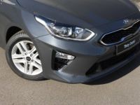 Kia Cee'd Ceed 1.6 CRDI MORE - <small></small> 17.950 € <small>TTC</small> - #39