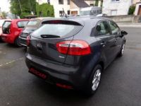 Kia Rio 1.1CRDI - <small></small> 5.750 € <small>TTC</small> - #4