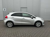 Kia Rio 1.2i World Edition -- GPS CAMERA GARANTIE 12 - <small></small> 9.990 € <small>TTC</small> - #7