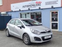 Kia Rio 1.4 Premium 110 5P 2eme Main 82500kms - <small></small> 6.990 € <small>TTC</small> - #1