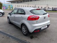 Kia Rio 1.4 Premium 110 5P 2eme Main 82500kms - <small></small> 6.990 € <small>TTC</small> - #5