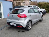 Kia Rio 1.4 Premium 110 5P 2eme Main 82500kms - <small></small> 6.990 € <small>TTC</small> - #7