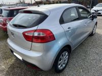 Kia Rio III 1.2 85ch Style 5p - <small></small> 8.990 € <small>TTC</small> - #3