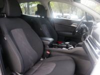 Kia Sportage 1.6 T-GDI 230 Hybrid Active BVA (1ère main, CarPlay, Attelage, Aide à la conduite) - <small></small> 31.990 € <small>TTC</small> - #8