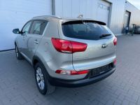 Kia Sportage 1.7 CRDi 2WD Lounge ISG CAMERA, CLIM GARANTIE - <small></small> 13.690 € <small>TTC</small> - #4