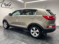 Kia Sportage 1.7 CRDi 2WD TOIT OUV SIEGE CHAUFF AV+AR 1ER PROP - <small></small> 7.950 € <small>TTC</small> - #17