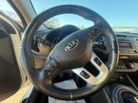 Kia Sportage Business 1.7 CRDi 115 ISG 2WD Business (6 CV) 2013 + Caméra + Park assyst - <small></small> 6.990 € <small>TTC</small> - #18