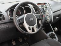 Kia Venga 1.4 CVVT 90 ACTIVE - <small></small> 7.490 € <small>TTC</small> - #9