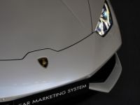 Lamborghini Huracan 5.2 V10 LP 610-4 Spyder - <small>A partir de </small>2.190 EUR <small>/ mois</small> - #3