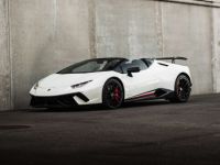 Lamborghini Huracan Huracán Performante Spyder Bianco Comes - <small></small> 359.900 € <small>TTC</small> - #6