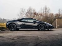 Lamborghini Huracan Huracán Sterrato 1 of 1499 Lift Alcantara 19 - <small></small> 299.000 € <small>TTC</small> - #5