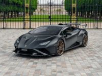 Lamborghini Huracan Huracán STO *Nero Nemesis* - <small></small> 459.000 € <small>TTC</small> - #1