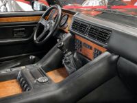 Lamborghini LM002 Lamborghini LM002 INJECTION V12 – COLLECTOR 1/60 – IMMATRICULATION FRANCE - <small></small> 499.000 € <small>TTC</small> - #36