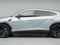 Lamborghini Urus Gris matte PACK Carbone INT/EXT //5 places - <small></small> 303.700 € <small>TTC</small> - #2