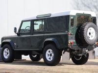 Land Rover Defender 110 5 door 2495cc 4 cilinder 122 bhp TD5 - <small></small> 55.400 € <small>TTC</small> - #23