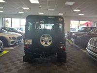 Land Rover Defender 90 TD4  - <small></small> 35.900 € <small>TTC</small> - #17