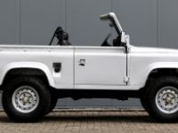 Land Rover Defender 90 V8 3.5L V8 producing 140 bhp - <small></small> 68.500 € <small>TTC</small> - #1