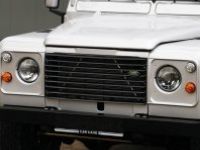 Land Rover Defender 90 V8 3.5L V8 producing 140 bhp - <small></small> 68.500 € <small>TTC</small> - #18