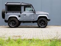 Land Rover Defender 90 V8 Urban 4.6L V8 producing 230 bhp - <small></small> 118.000 € <small>TTC</small> - #5