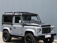 Land Rover Defender 90 V8 Urban 4.6L V8 producing 230 bhp - <small></small> 118.000 € <small>TTC</small> - #11