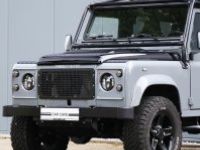 Land Rover Defender 90 V8 Urban 4.6L V8 producing 230 bhp - <small></small> 118.000 € <small>TTC</small> - #24