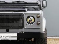 Land Rover Defender 90 V8 Urban 4.6L V8 producing 230 bhp - <small></small> 118.000 € <small>TTC</small> - #25