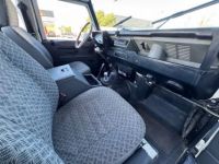 Land Rover Defender DEFENDEUR PICKUP 300 TDI - <small></small> 29.900 € <small>TTC</small> - #22