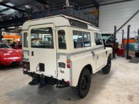 Land Rover Defender SERIE III SAHARA 90 DIESEL 7 PLACES - <small></small> 29.900 € <small>TTC</small> - #11