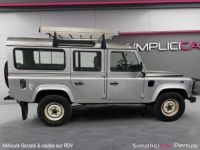 Land Rover Defender TD5 2L5 Station Wagon 9 Places // CLIM / ATTELAGE / MARCHE PIED / ENTRETIEN A JOUR / VITRES ARRIERES COULISSANTES - <small></small> 30.990 € <small>TTC</small> - #12