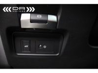 Land Rover Discovery Sport 2.0D AWD SE DYNAMIC aut. 150PK - LEDER NAVI DAB MIRROR LINK - <small></small> 32.995 € <small>TTC</small> - #37