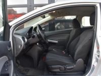 Mazda 2 1.3i Sport - <small></small> 5.950 € <small>TTC</small> - #4