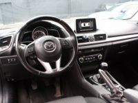 Mazda 3 III 2.2 150 Dynamique 5p MOTEUR HS - <small></small> 6.990 € <small>TTC</small> - #24