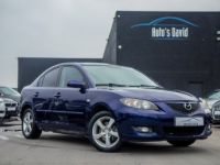 Mazda 3 Sedan 1.6i 16V Benzine - AIRCO - ISOFIX - BLUETOOTH - MISTLAMPEN - <small></small> 2.000 € <small>TTC</small> - #1