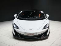 McLaren 600LT V8 3.8 L 600 ch 600LT SENNA CARBON B&W Blanche 1èreM Garantie 12 mois - <small></small> 245.490 € <small>TTC</small> - #3