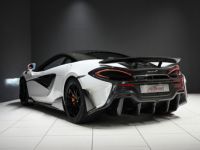 McLaren 600LT V8 3.8 L 600 ch 600LT SENNA CARBON B&W Blanche 1èreM Garantie 12 mois - <small></small> 245.490 € <small>TTC</small> - #7