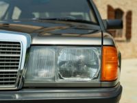 Mercedes 190 190 E RDS01226 - <small></small> 24.000 € <small></small> - #28