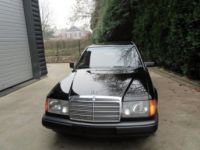 Mercedes 200 - <small></small> 15.500 € <small>TTC</small> - #19