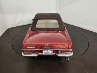 Mercedes 230 SL Pagode - <small></small> 47.500 € <small>TTC</small> - #25