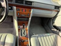 Mercedes 300 300-Series  - <small></small> 25.000 € <small>TTC</small> - #22