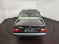 Mercedes 300 CE - <small></small> 17.500 € <small>TTC</small> - #8