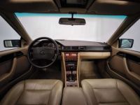 Mercedes 300 CE - <small></small> 17.500 € <small>TTC</small> - #22