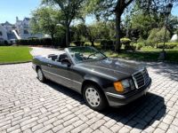 Mercedes 300 CE Cabriolet - <small></small> 22.200 € <small>TTC</small> - #1