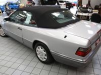 Mercedes 320 -benz e-class e 2dr  - <small></small> 28.300 € <small>TTC</small> - #24