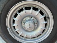 Mercedes 500 SL W107 Dans Un tres Bel Etat D'origine V8 - <small></small> 42.000 € <small></small> - #48