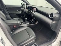 Mercedes CLA 180 d Business Solution -- 1 ER MAIN CARNET - <small></small> 21.990 € <small>TTC</small> - #11