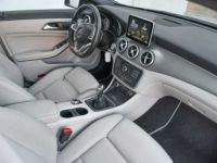 Mercedes CLA 200 - AMG-PACK BI-XENON PDC PANO SPORTSEATS NAVI - <small></small> 15.990 € <small>TTC</small> - #12