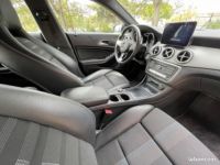 Mercedes CLA Classe Mercedes COUPE 1.6 180 120CH SENSATION 7G-DCT BVA - <small></small> 18.990 € <small>TTC</small> - #17