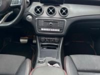 Mercedes CLA Classe Mercedes COUPE 1.6 200 155CH FASCINATION AMG 7G-DCT BVA - <small></small> 21.980 € <small>TTC</small> - #15