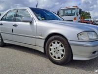 Mercedes Classe C 240 V6 2.4 i 170 cv Boîte auto - <small></small> 3.990 € <small>TTC</small> - #2