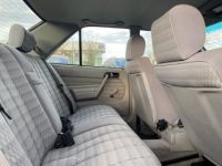 Mercedes Classe E 190 2.3 I 8 V - <small></small> 9.500 € <small>TTC</small> - #7